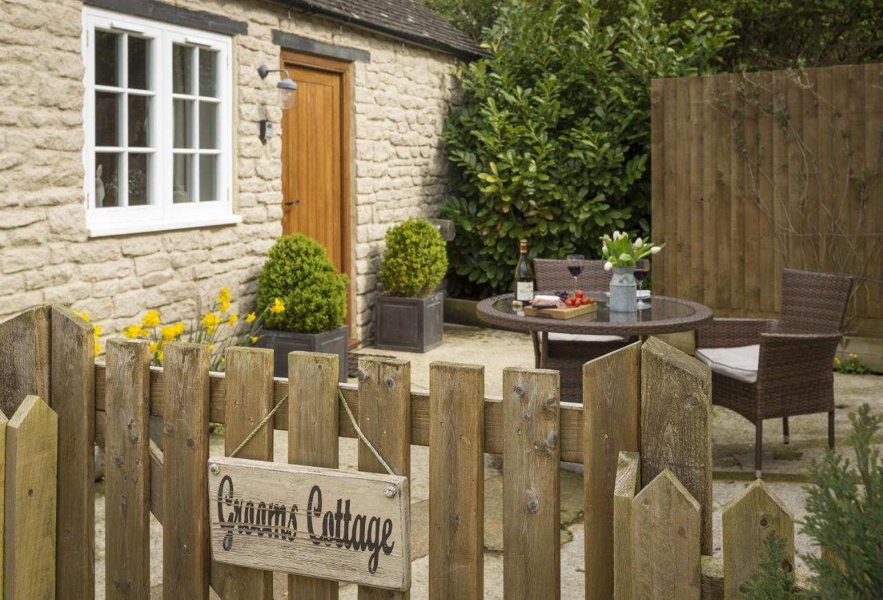 Grooms Cottage Kingham Esterno foto